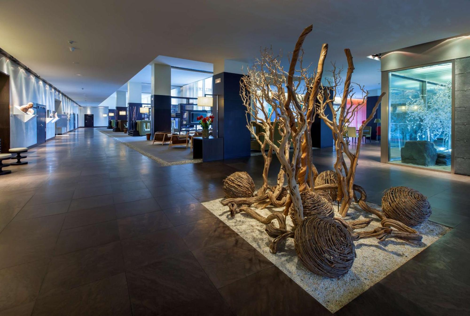 Nh Collection Santiago De Compostela Hotel Exterior photo The lobby of the hotel